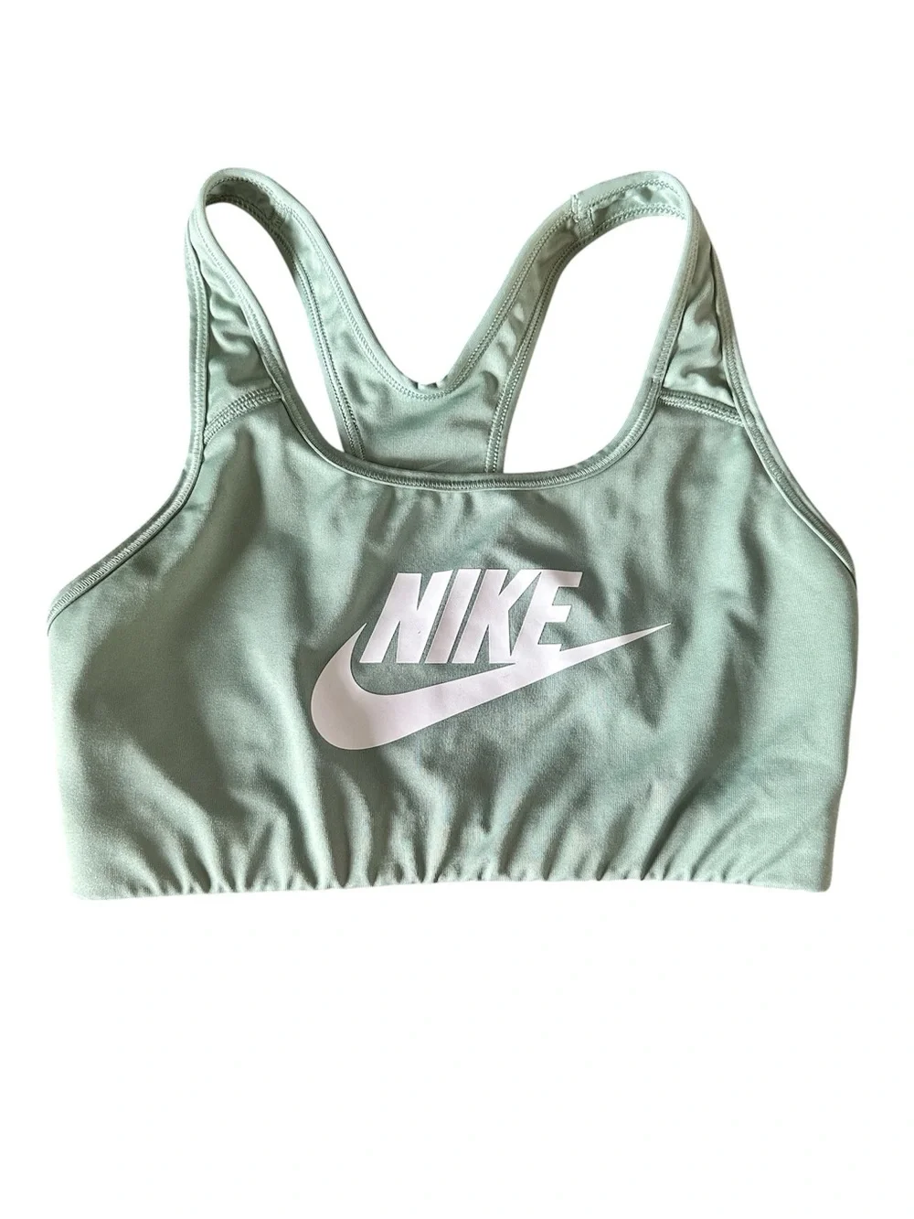 BUNDLE (4) Women’s Nike sport bras Size Small